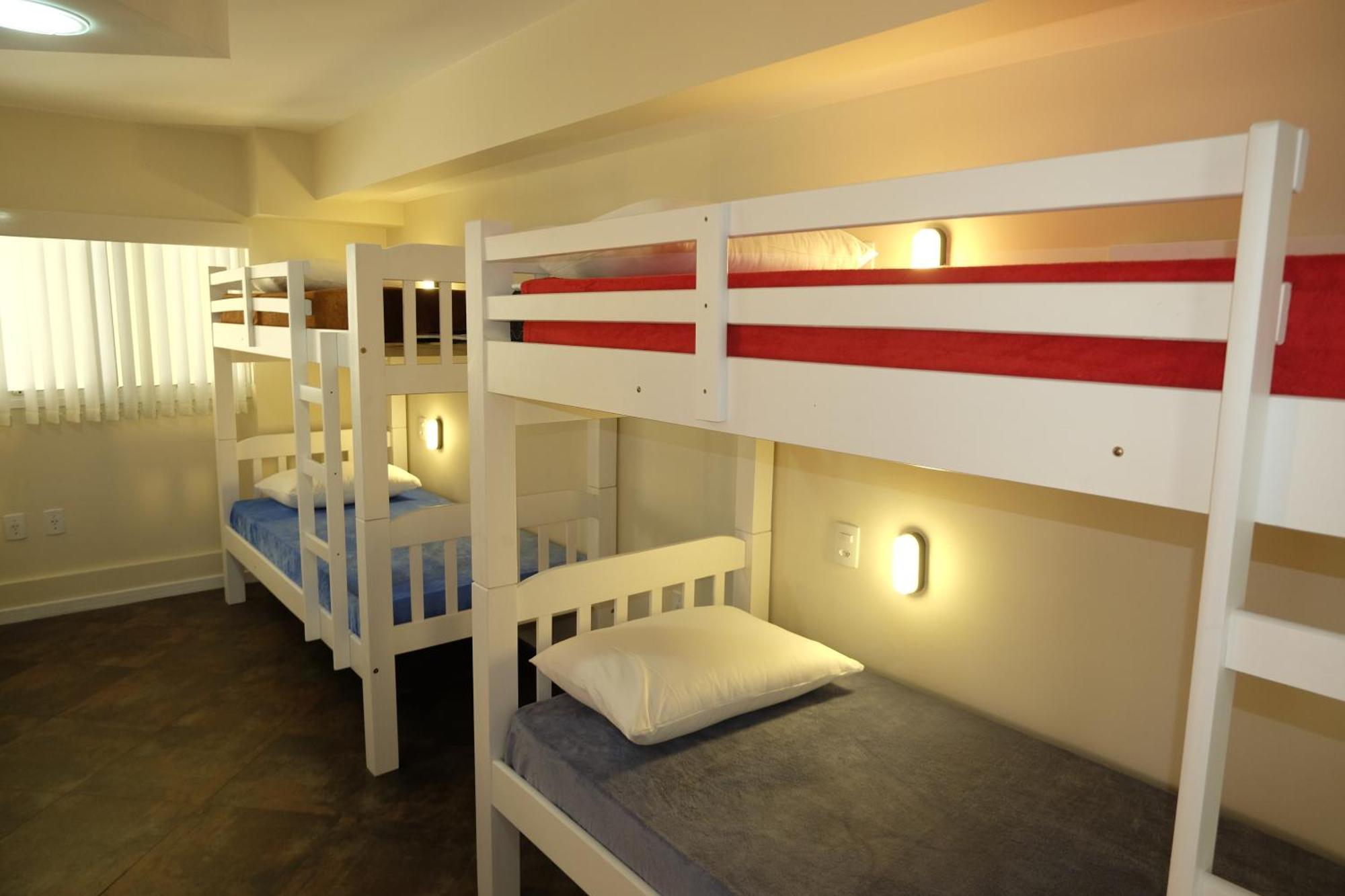 Hostel Toca Da Moreia 봄비나스 외부 사진